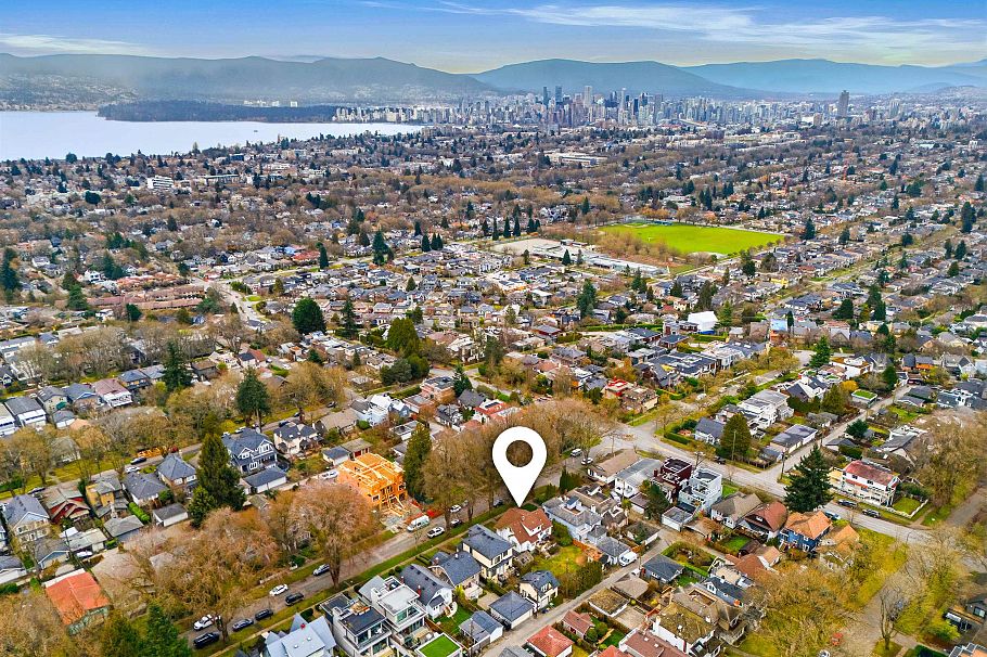 3346 W 21st Avenue Vancouver, BC - 17