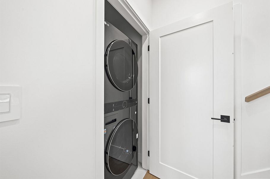 1 312 E 40th Avenue Vancouver, BC - 29