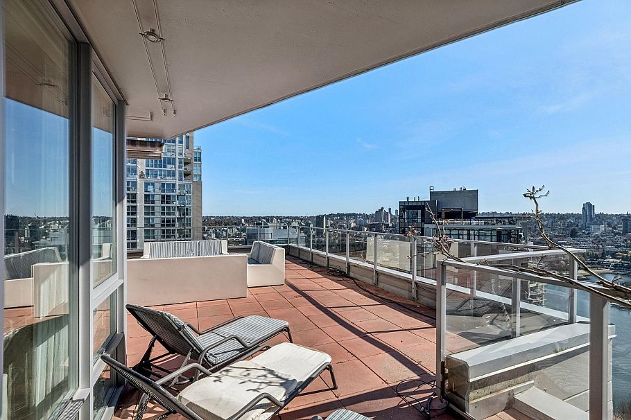 3701 1438 Richards Street Vancouver, BC - 31