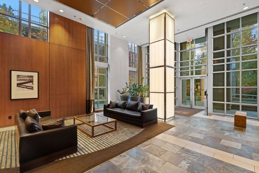 601 1005 Beach Avenue Vancouver, BC - 21