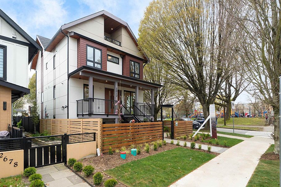 2612 Horley Street Vancouver, BC - 29