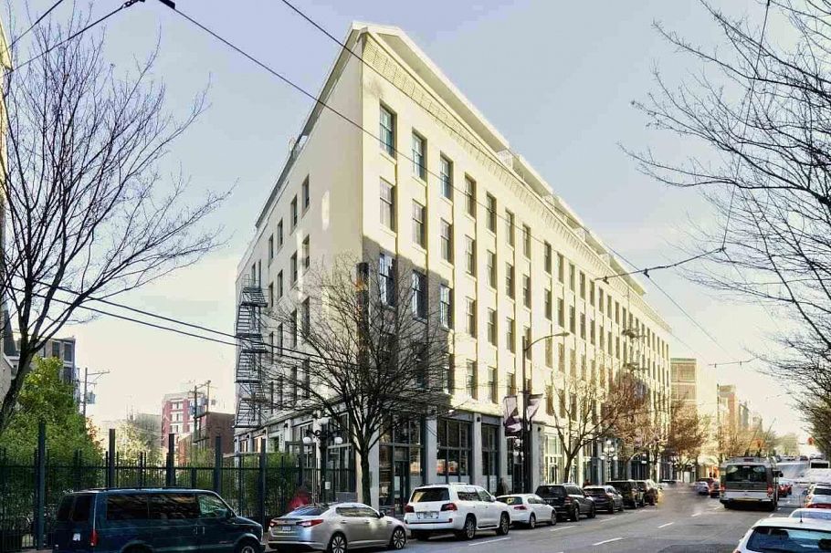 319 55 E Cordova Street Vancouver, BC - 2