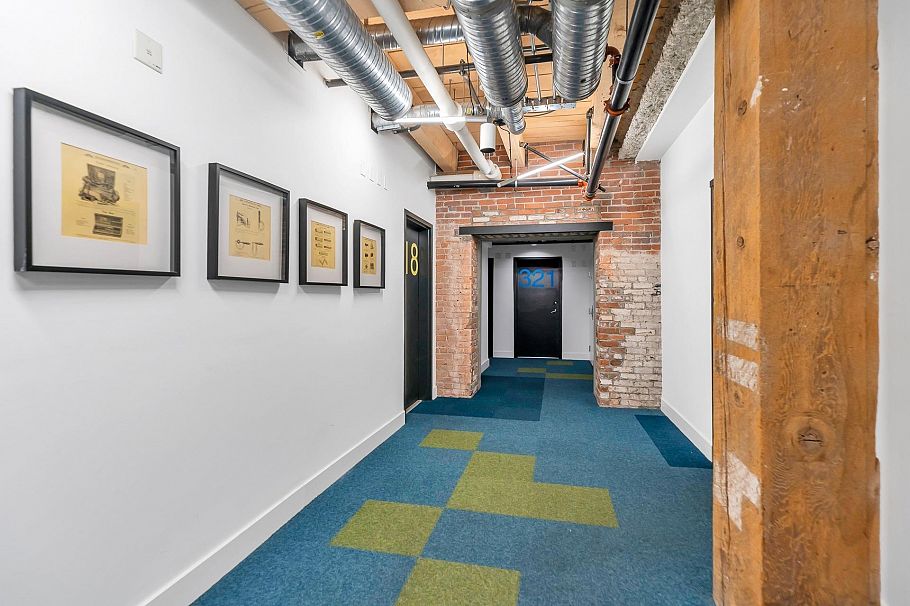 319 55 E Cordova Street Vancouver, BC - 4