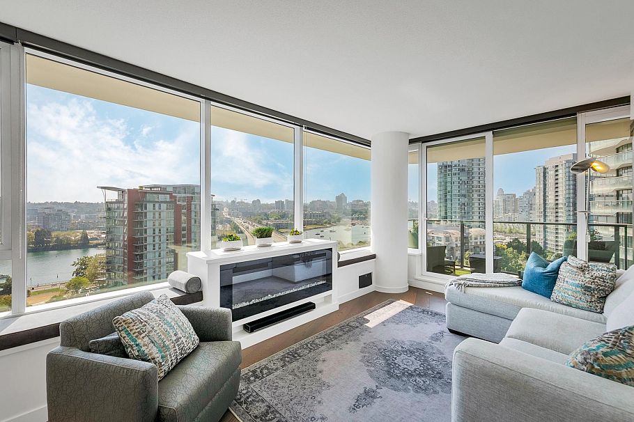 1509 68 Smithe Street Vancouver, BC - 1