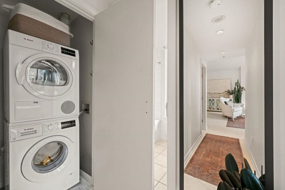 601 1005 Beach Avenue Vancouver, BC - 19