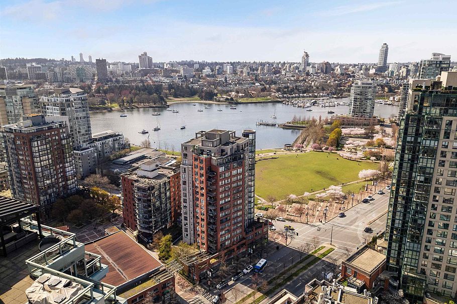 11D 199 Drake Street Vancouver, BC - 30