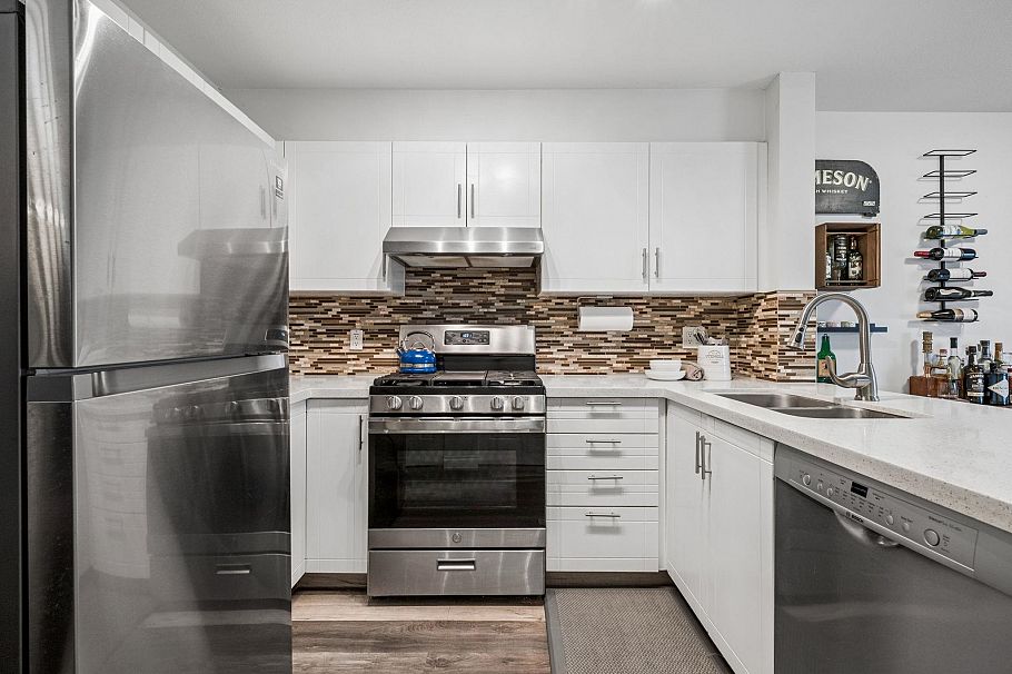 308 688 E 16th Avenue Vancouver, BC - 7