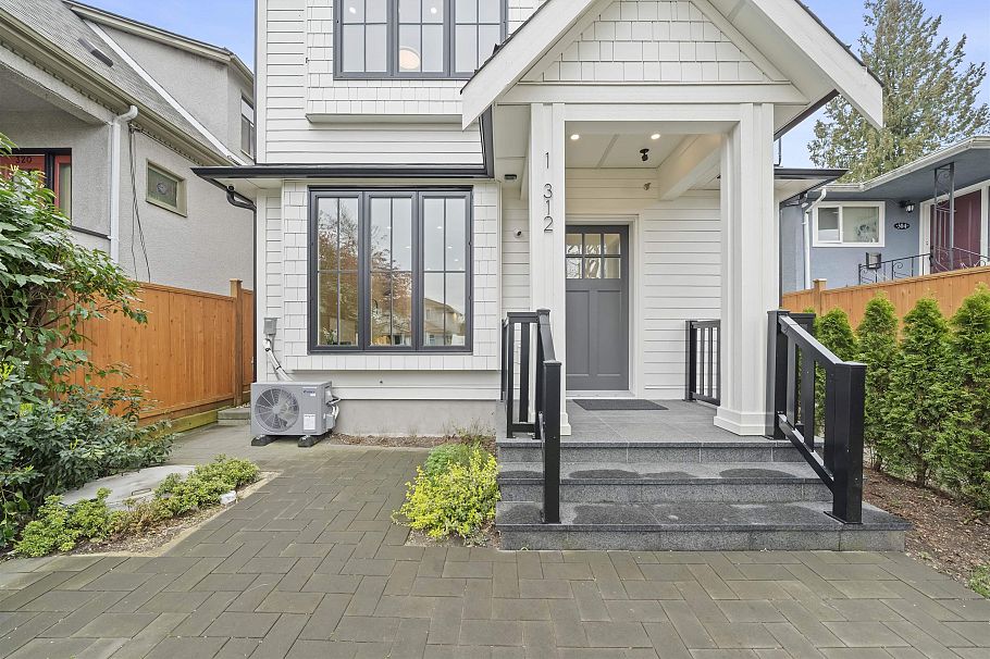 1 312 E 40th Avenue Vancouver, BC - 32