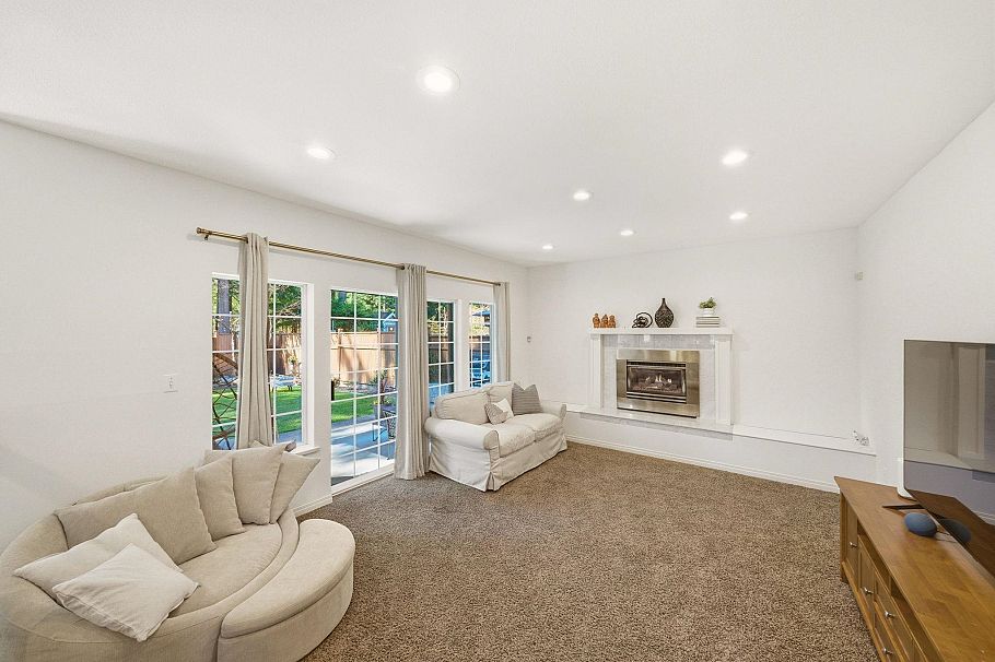 4063 Shone Road North Vancouver, BC - 15