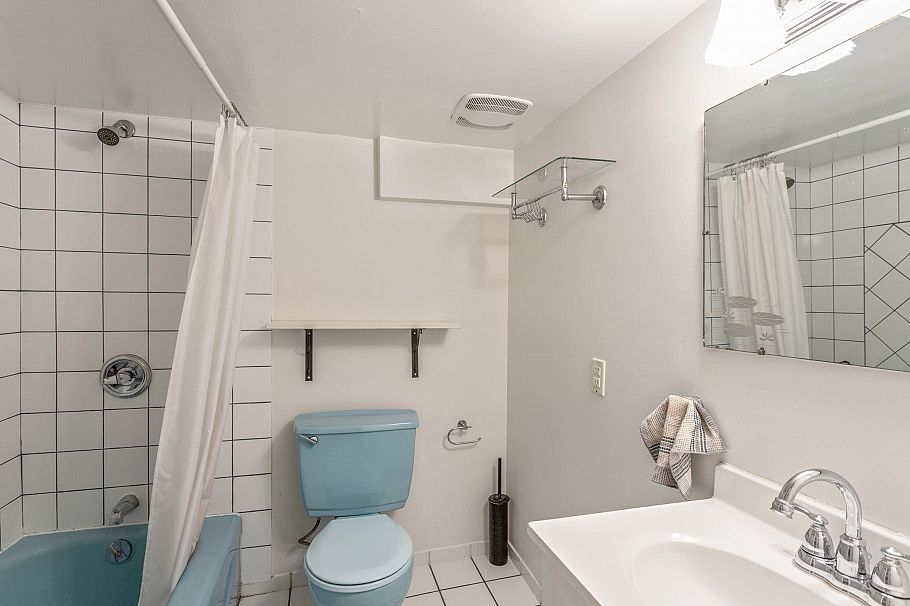 2282 E 7th Avenue Vancouver, BC - 22