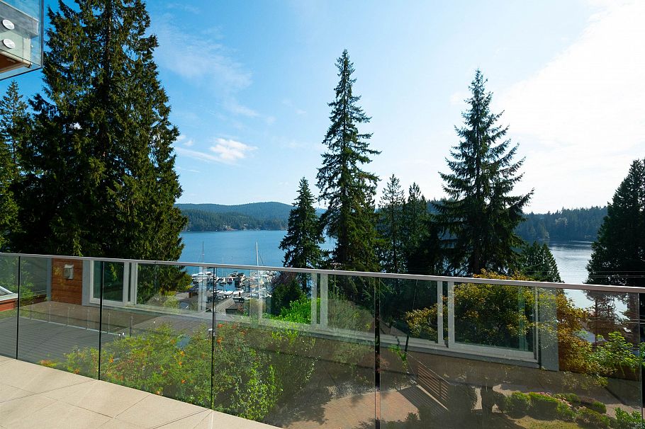 2867 Panorama Drive North Vancouver, BC - 4