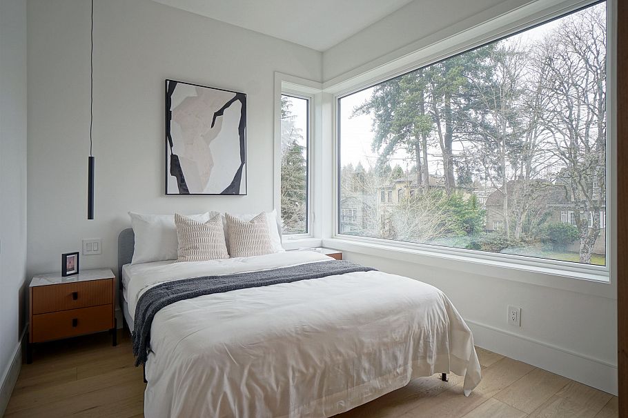 1 4634 W 15th Avenue Vancouver, BC - 16