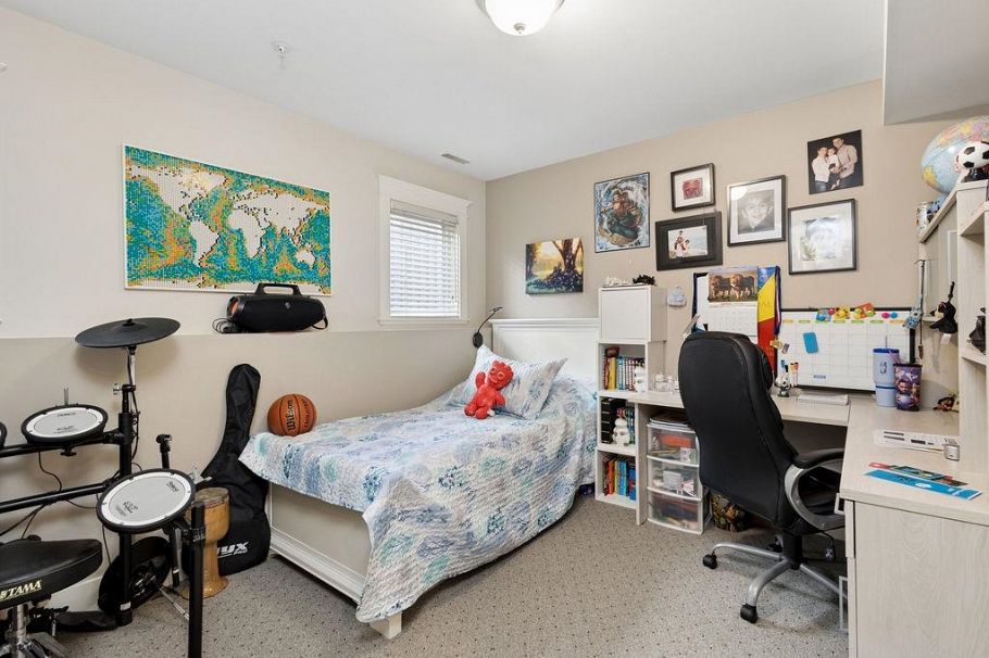 1956 W 14 Avenue Vancouver, BC - 29