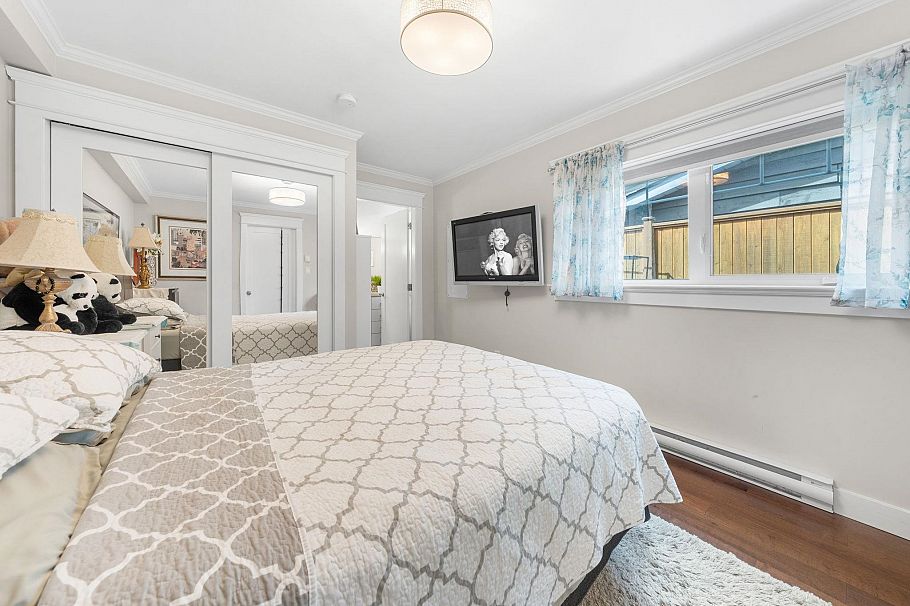 1615 Mcbride Street North Vancouver, BC - 30