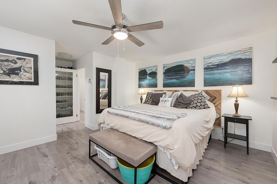 300 E 25th Street North Vancouver, BC - 18