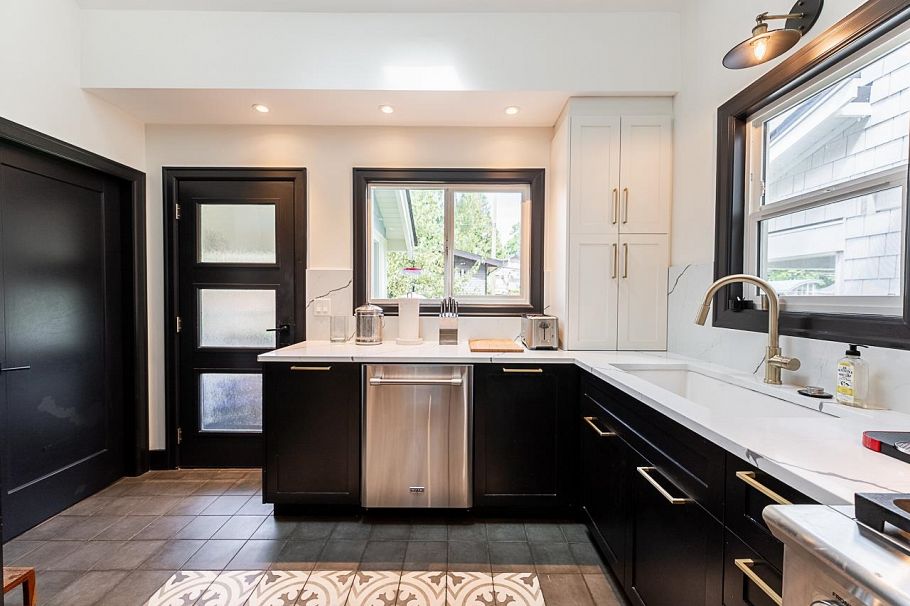 341 W 22nd Avenue Vancouver, BC - 14