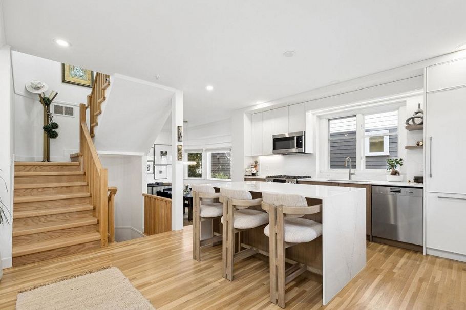 1956 W 14 Avenue Vancouver, BC - 19