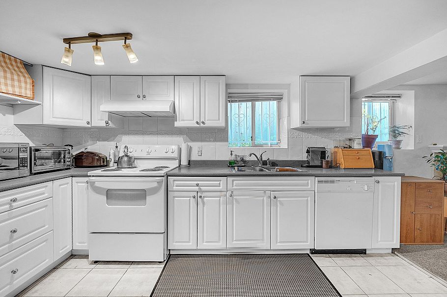 275 W King Edward Avenue Vancouver, BC - 16