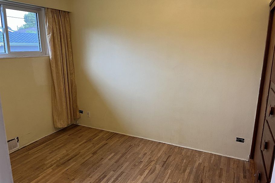 1419 E 30th Avenue Vancouver, BC - 4