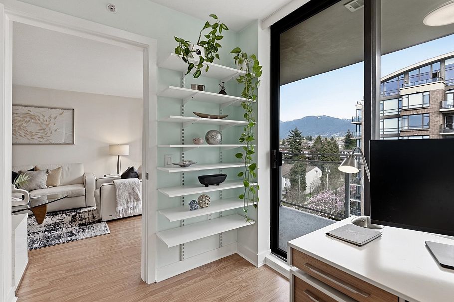 1104 175 W 1st Street North Vancouver, BC - 23