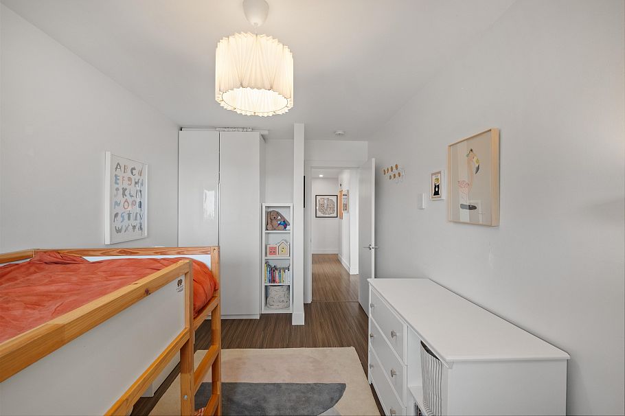 104 105 W Kings Road North Vancouver, BC - 24