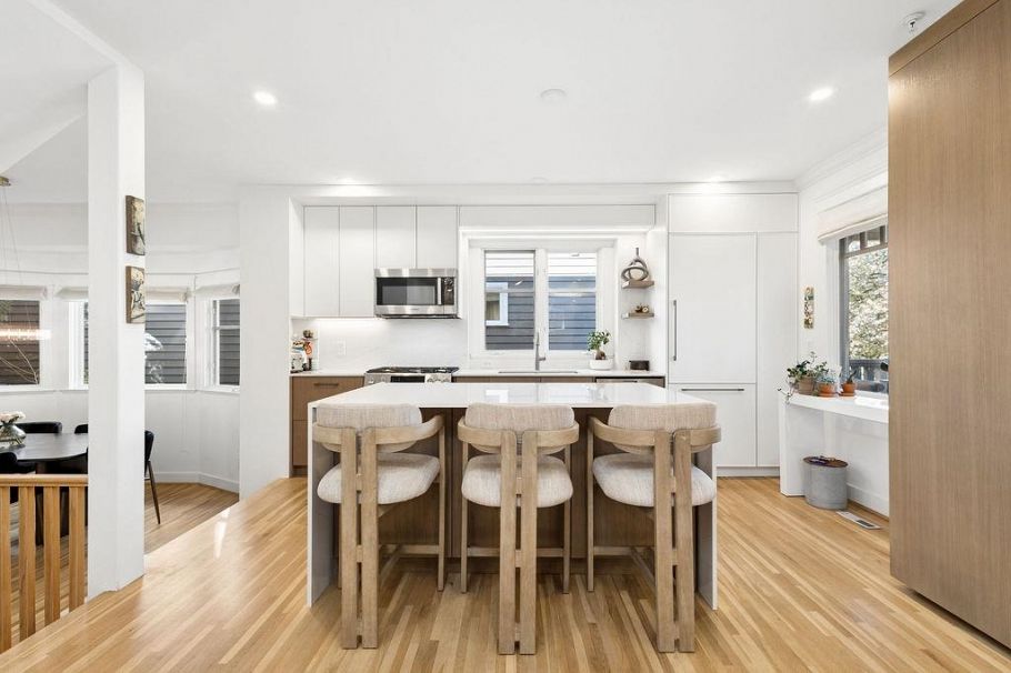 1956 W 14 Avenue Vancouver, BC - 4