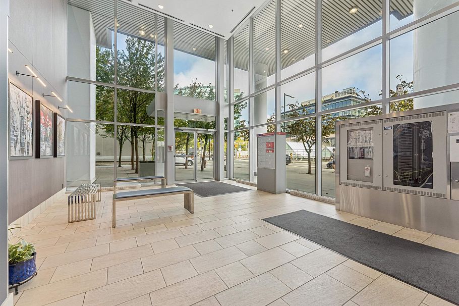 1001 602 Citadel Parade Vancouver, BC - 17