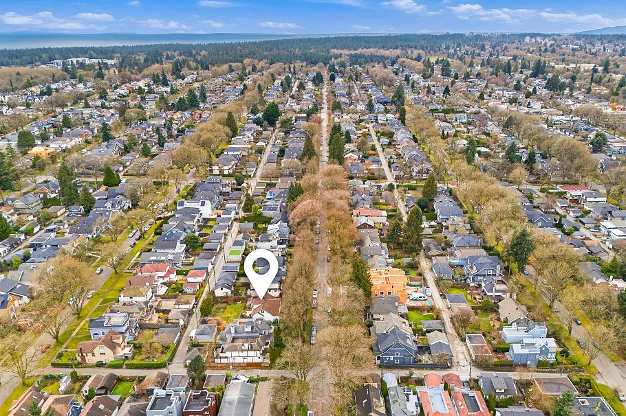 3348 W 21st Avenue Vancouver, BC - 15