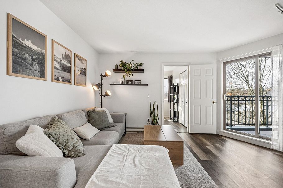 308 688 E 16th Avenue Vancouver, BC - 2