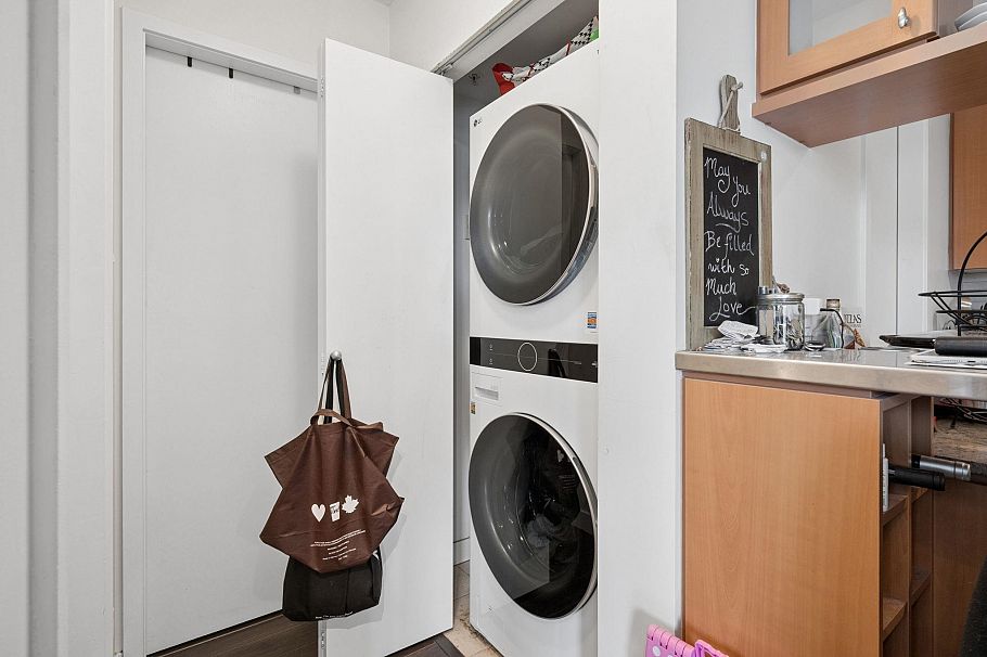 205 1438 Richards Street Vancouver, BC - 19