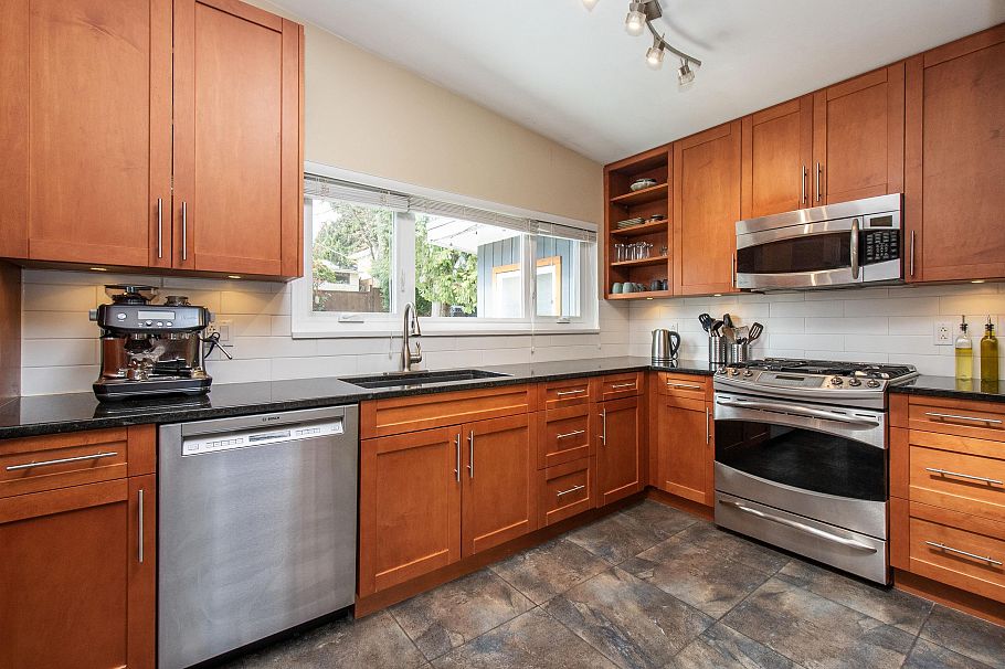 2175 Greylynn Crescent North Vancouver, BC - 9