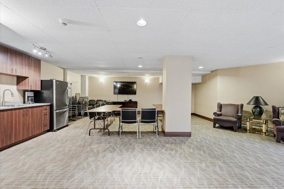 209 168 Chadwick Court North Vancouver, BC - 33