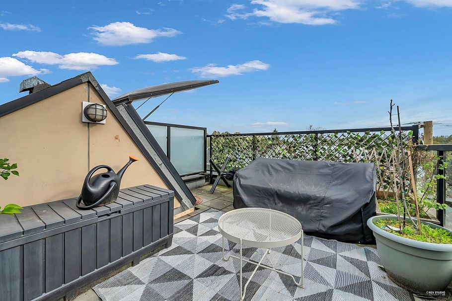 PH20 2150 E Hastings Street Vancouver, BC - 15