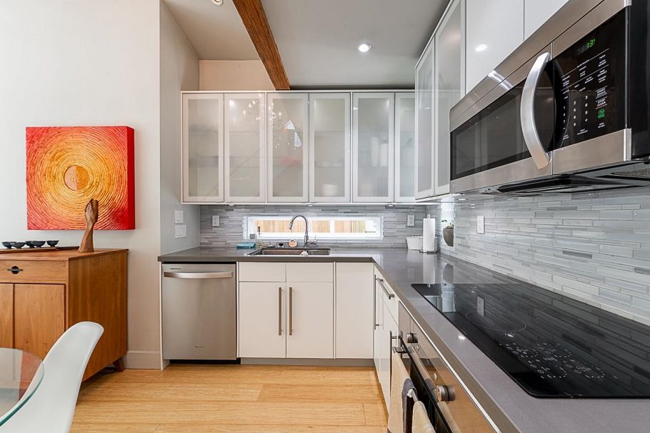 341 W 22nd Avenue Vancouver, BC - 29