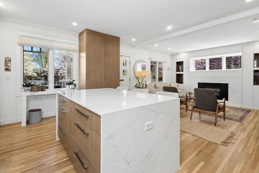 1956 W 14 Avenue Vancouver, BC - 12