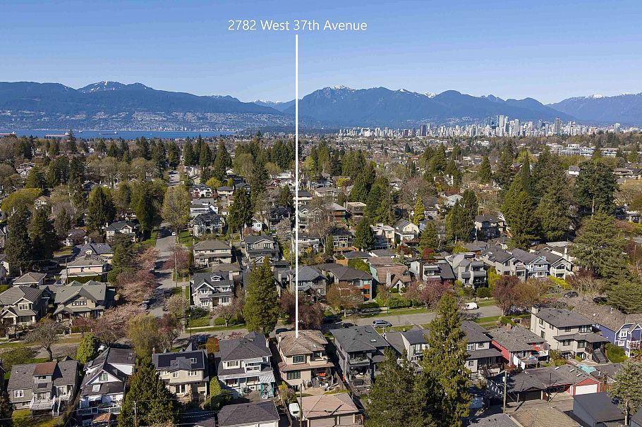 2782 W 37th Avenue Vancouver, BC - 39