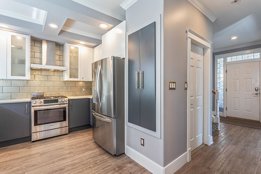 2855 W 16th Avenue Vancouver, BC - 7