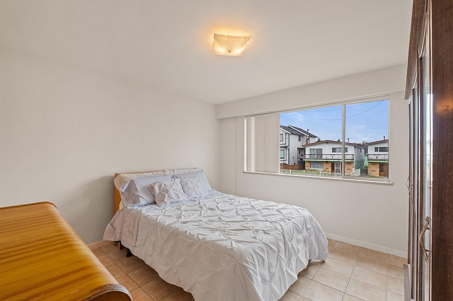 2663 Dundas Street Vancouver, BC - 12