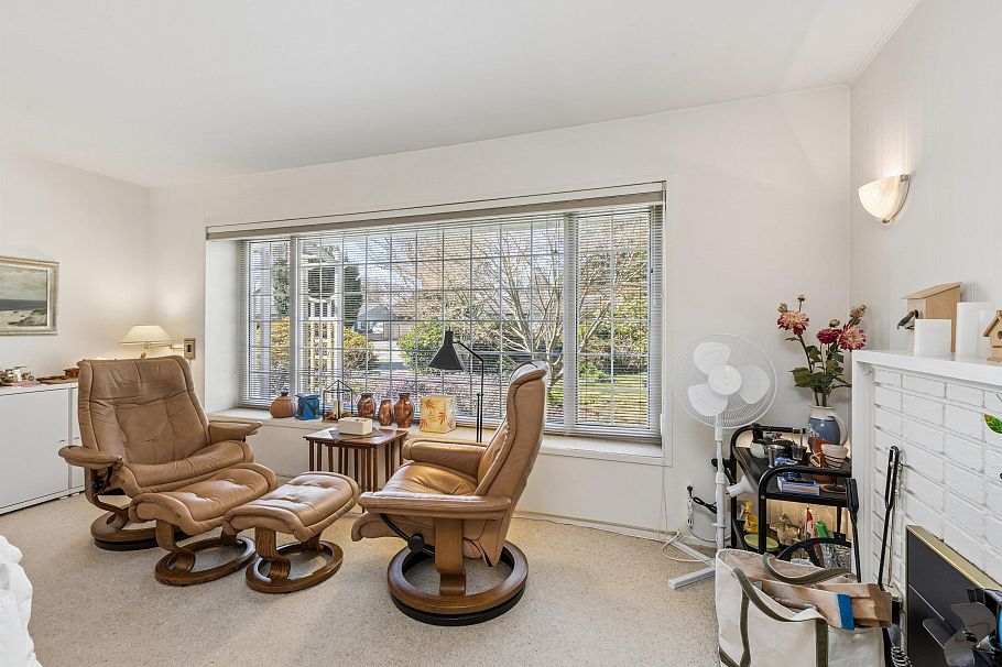 1222 Rosewood Crescent North Vancouver, BC - 5