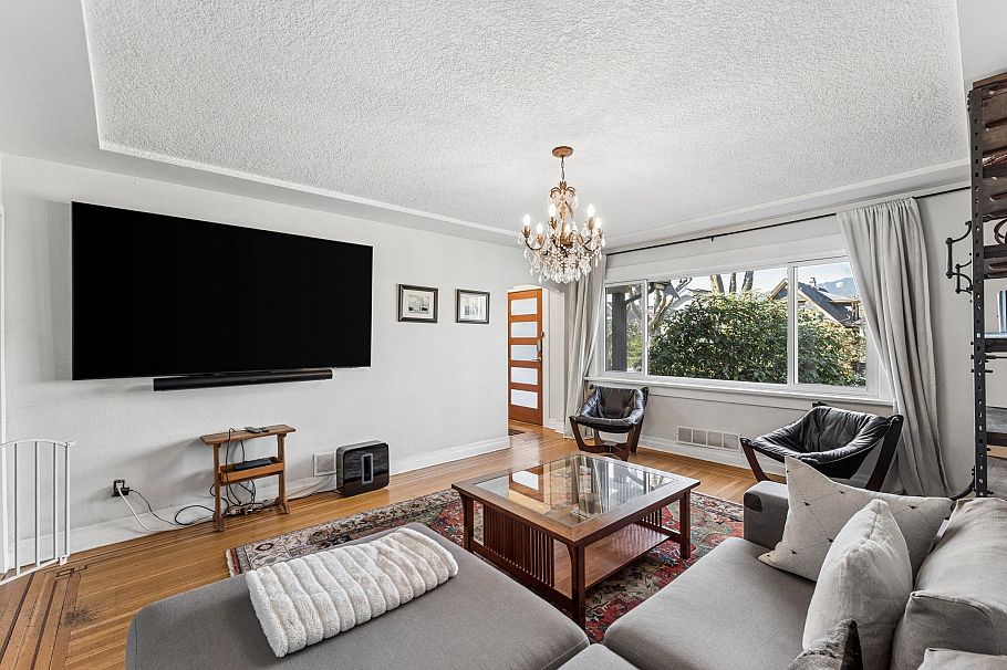 2486 Eton Street Vancouver, BC - 7