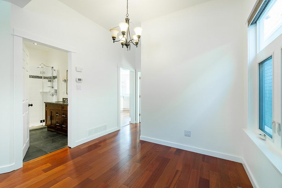 454 E 28th Avenue Vancouver, BC - 11