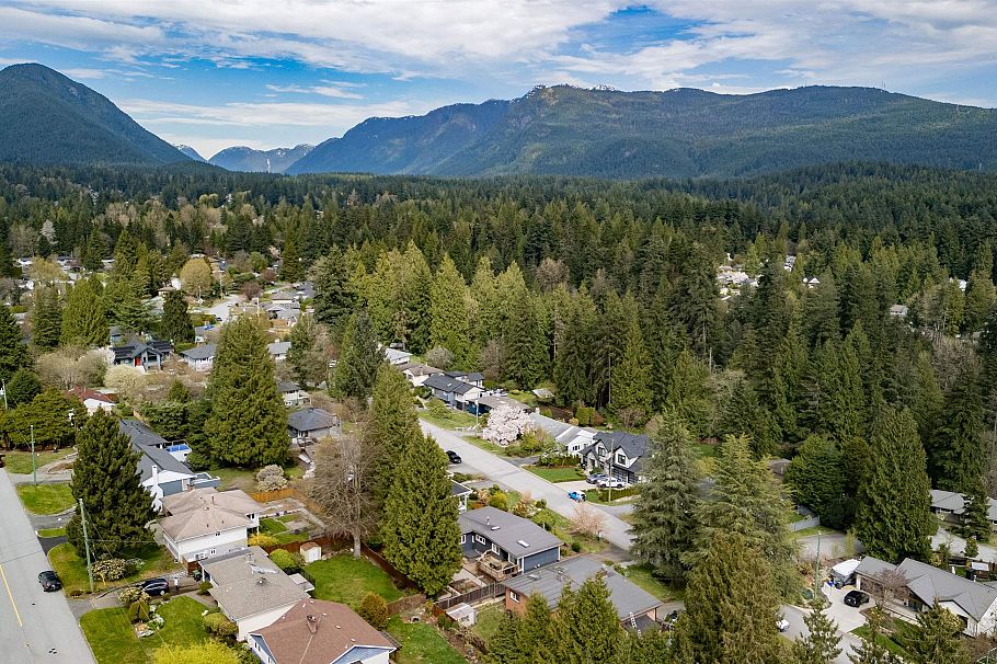 2175 Greylynn Crescent North Vancouver, BC - 37