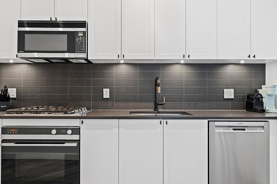 305 105 W 2nd Street North Vancouver, BC - 5