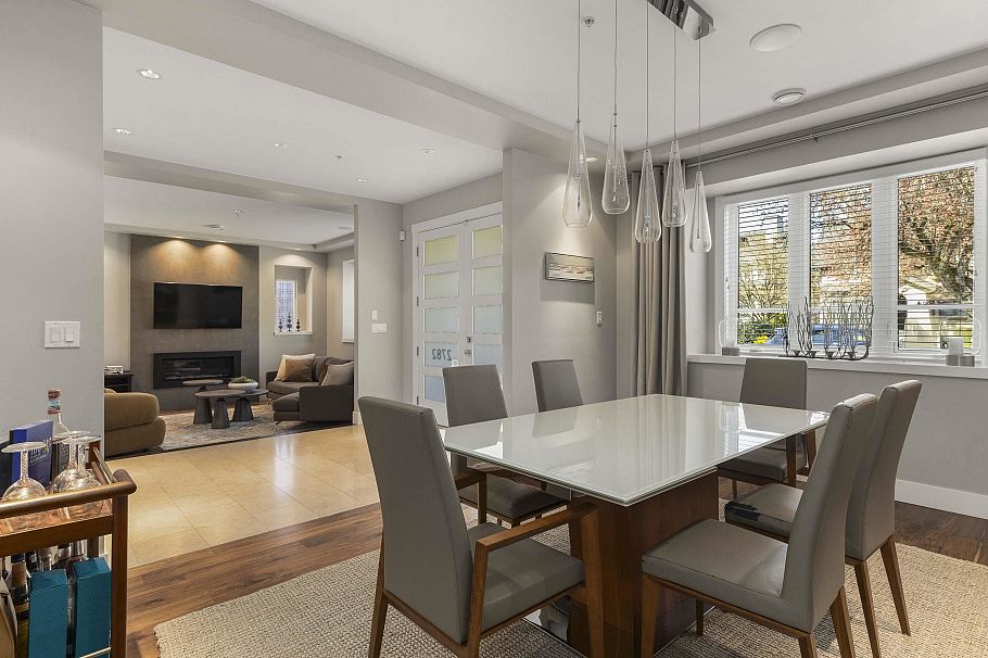 2782 W 37th Avenue Vancouver, BC - 9