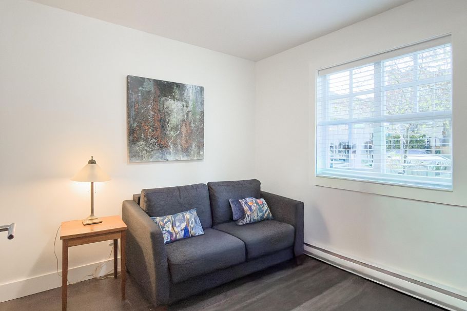 922 W 15th Avenue Vancouver, BC - 19