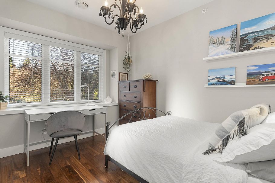 2782 W 37th Avenue Vancouver, BC - 23