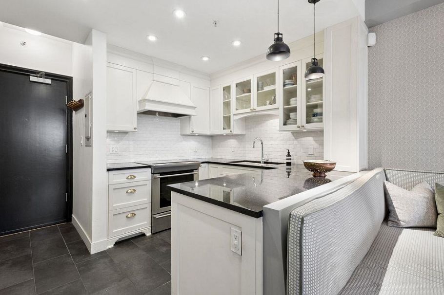 2266 Redbud Lane Vancouver, BC - 3