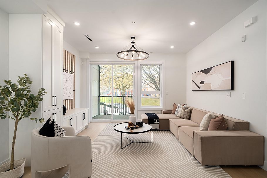 4826 Duchess Street Vancouver, BC - 3