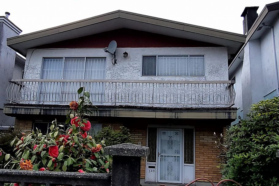 549 Renfrew Street Vancouver, BC - 1