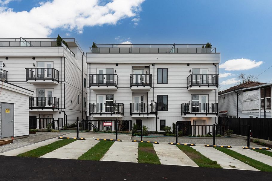 105 2339 E 34th Avenue Vancouver, BC - 25